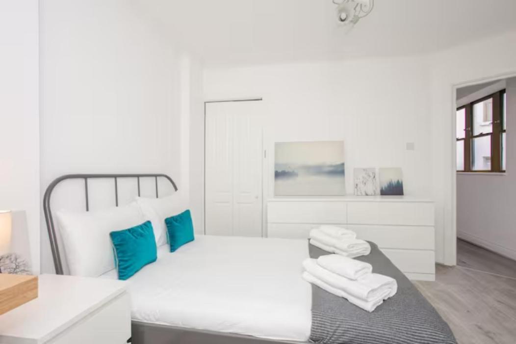 Modern & Spacious 2bd In Limehouse